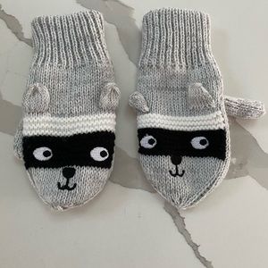 NWOT - CAT & JACK Toddler Raccoon Mittens